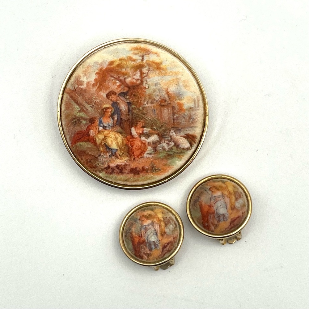 Vintage Victorian Style Sugar Brooch & Clip On Earrings Pastoral Retro Gold Tone